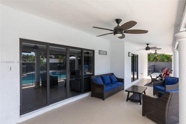 20140 SW 132nd Ave, Miami, FL 33177