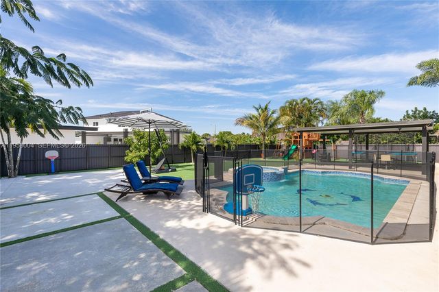 20140 SW 132nd Ave, Miami, FL 33177