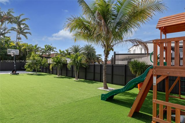 20140 SW 132nd Ave, Miami, FL 33177