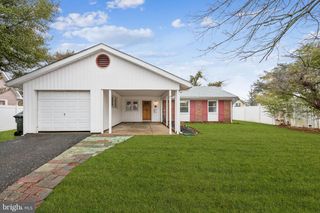 6 BEECHFERN LN, Willingboro, NJ 08046