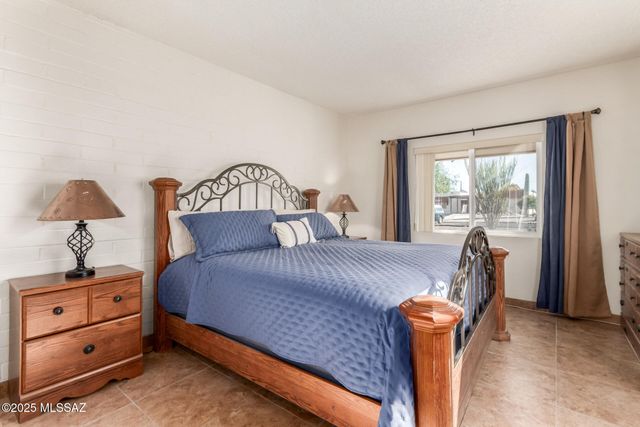 1126 S Alpine Circle, Green Valley, AZ 85614