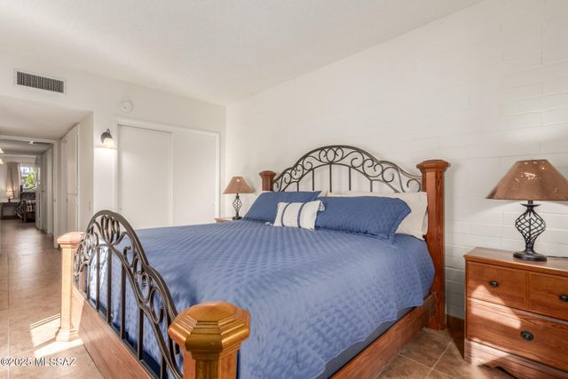 1126 S Alpine Circle, Green Valley, AZ 85614