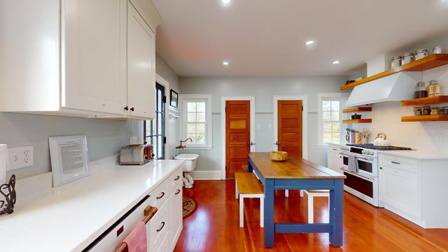 2315 Saranac Avenue, Lake Placid, NY 12946