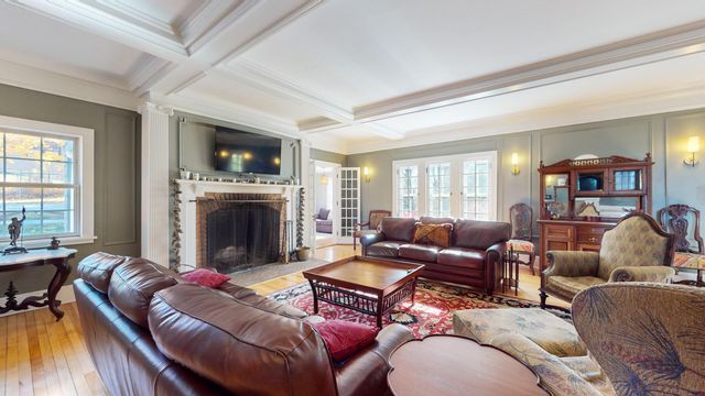 2315 Saranac Avenue, Lake Placid, NY 12946