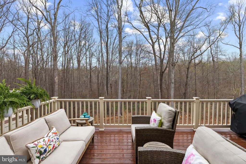 Image 14 of property listing at 1117 CANTERWOOD PL, Arnold, MD 21012