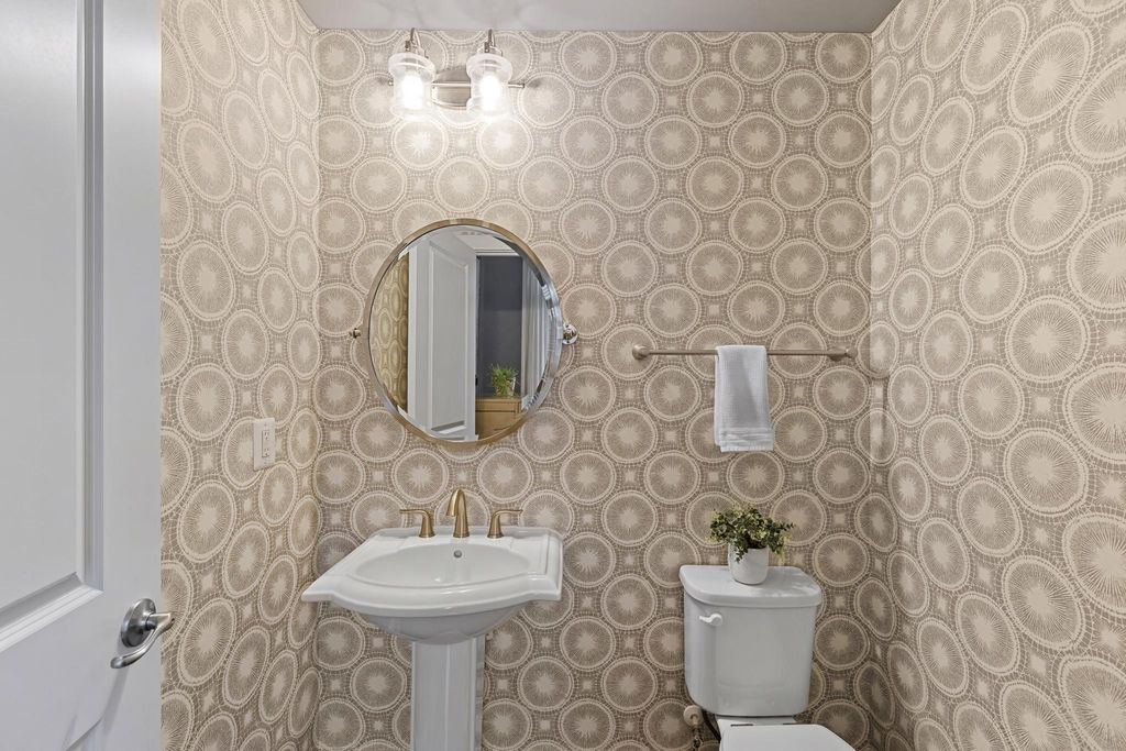 Image 15 of property listing at 1117 CANTERWOOD PL, Arnold, MD 21012