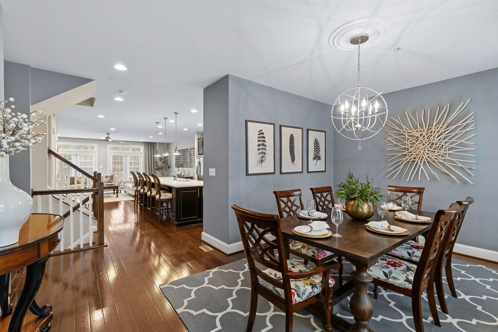 Image 3 of property listing at 1117 CANTERWOOD PL, Arnold, MD 21012