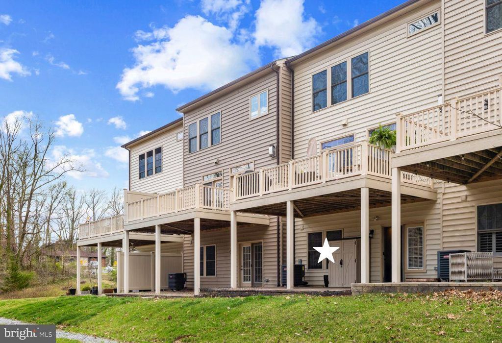 Image 30 of property listing at 1117 CANTERWOOD PL, Arnold, MD 21012