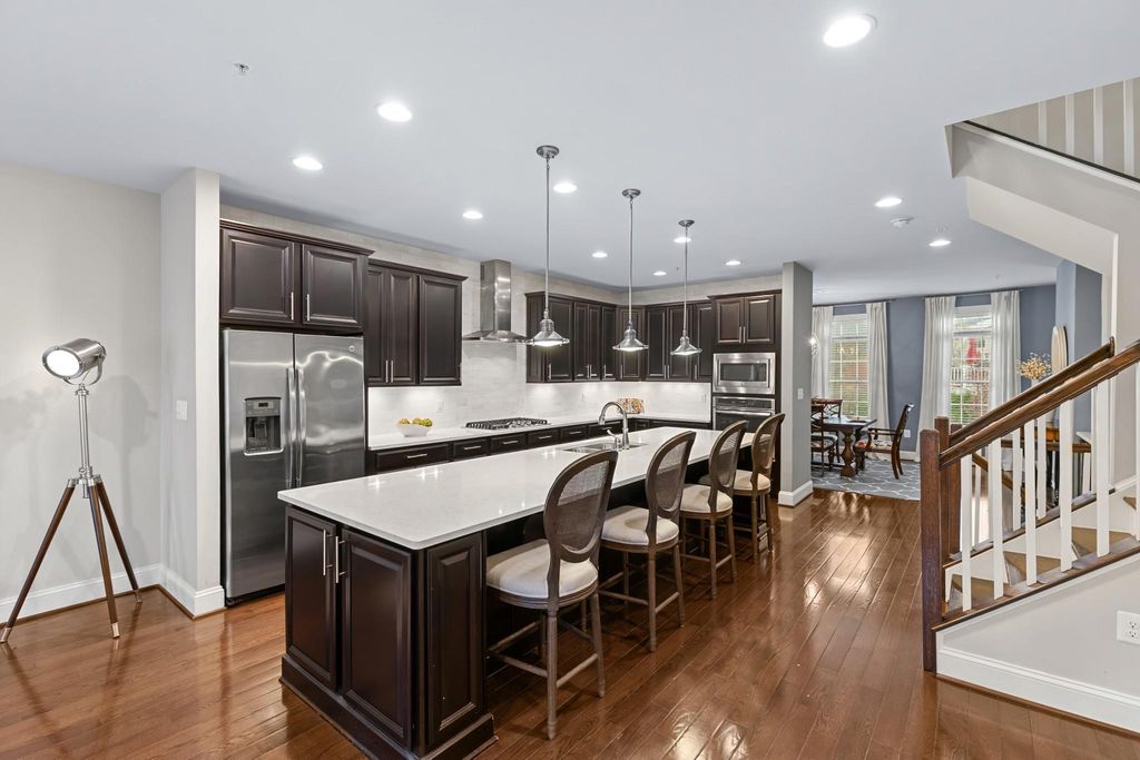 Image 6 of property listing at 1117 CANTERWOOD PL, Arnold, MD 21012