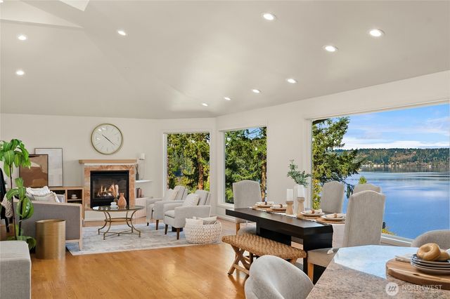 936 170th Place SE, Bellevue, WA 98008