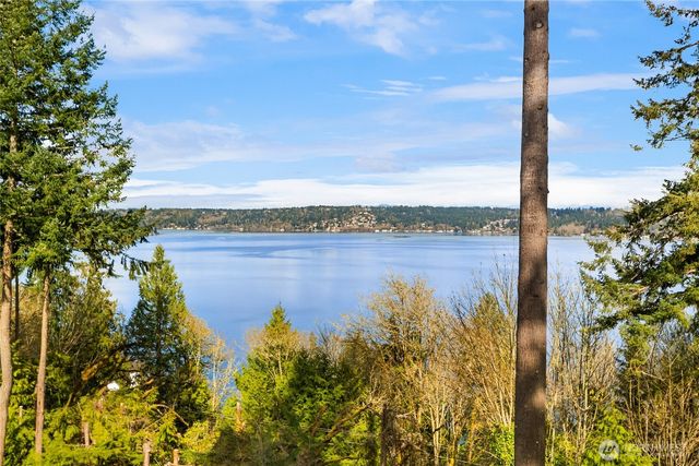 936 170th Place SE, Bellevue, WA 98008