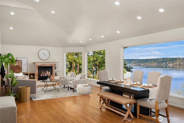 936 170th Place SE, Bellevue, WA 98008