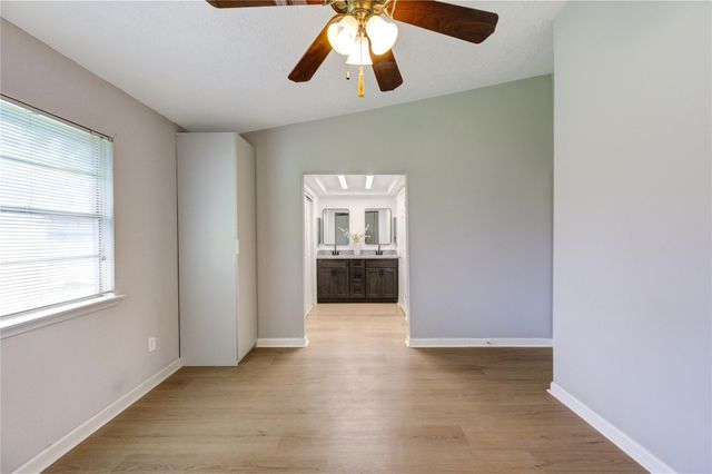 10523 Towne Square Road, Sugar Land, TX 77498