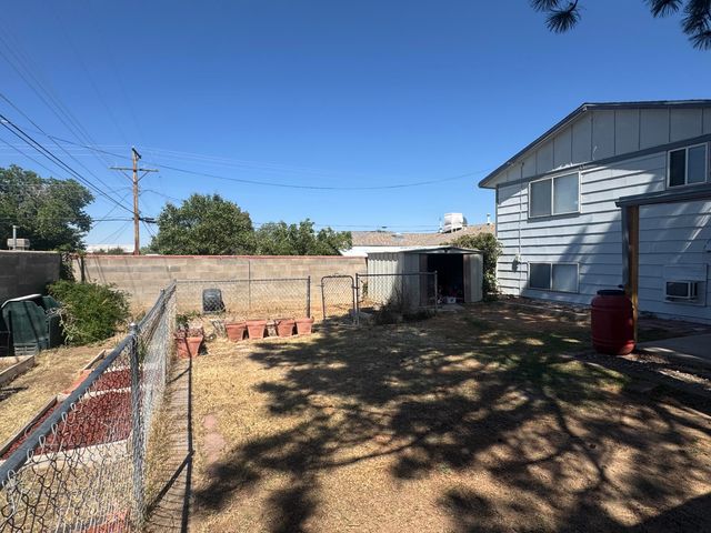 2908 Jane Court NE, Albuquerque, NM 87112