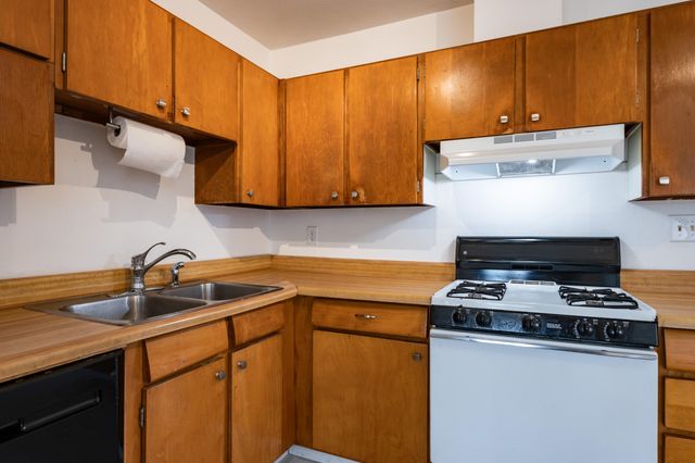 2908 Jane Court NE, Albuquerque, NM 87112