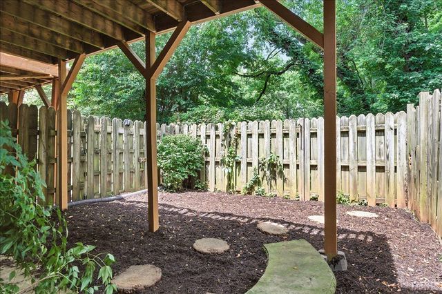 111 Kettering Lane, Lynchburg, VA 24501