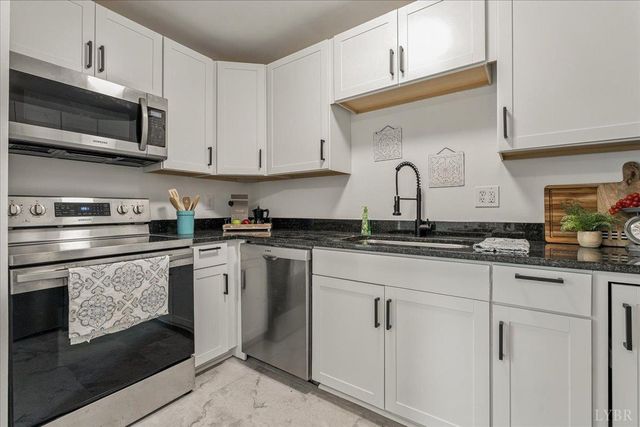 111 Kettering Lane, Lynchburg, VA 24501