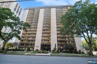 150 Overlook Avenue 15E, Hackensack, NJ 07601