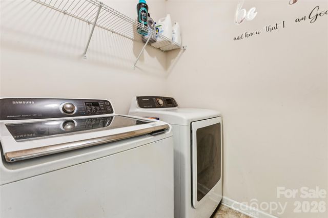 9002 Willowfield Drive, Charlotte, NC 28269