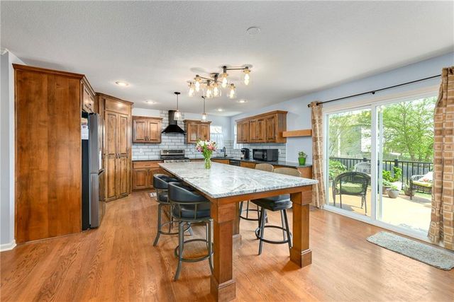 1313 Stone Lane, Lansing, KS 66043