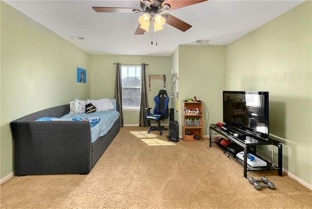 1313 Stone Lane, Lansing, KS 66043