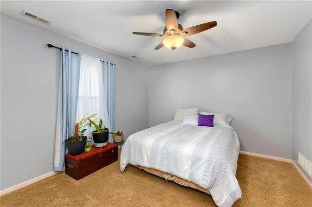 1313 Stone Lane, Lansing, KS 66043