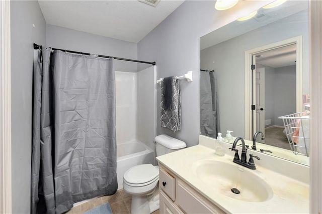 1313 Stone Lane, Lansing, KS 66043