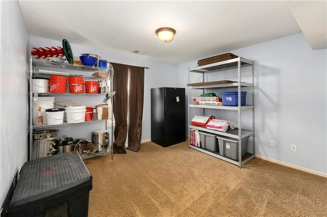 1313 Stone Lane, Lansing, KS 66043