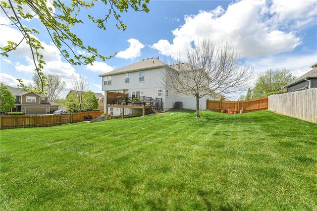 1313 Stone Lane, Lansing, KS 66043