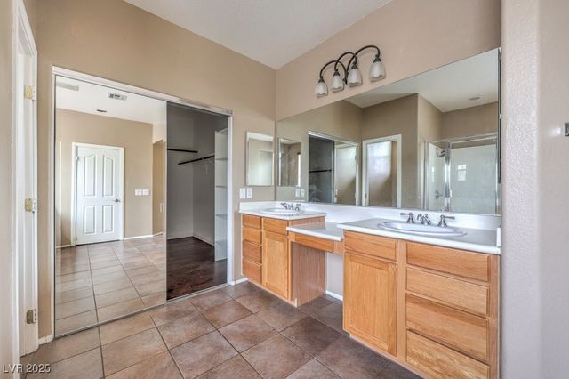 11449 Rock Cove Way, Las Vegas, NV 89141