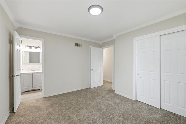 13121 E 45th Street S, Independence, MO 64055