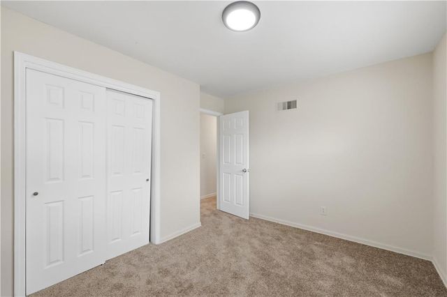 13121 E 45th Street S, Independence, MO 64055