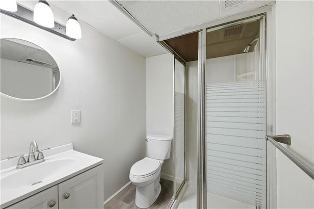 13121 E 45th Street S, Independence, MO 64055