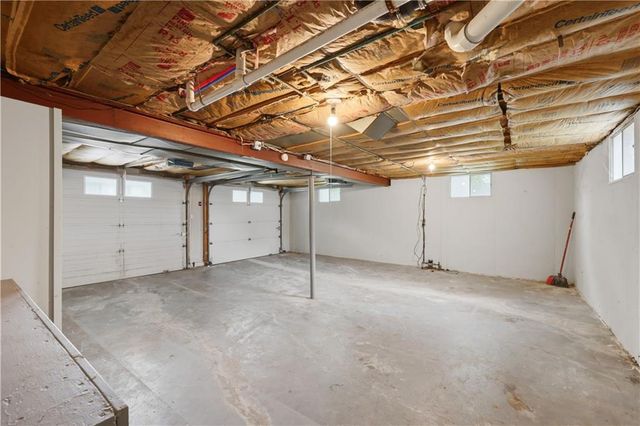 13121 E 45th Street S, Independence, MO 64055
