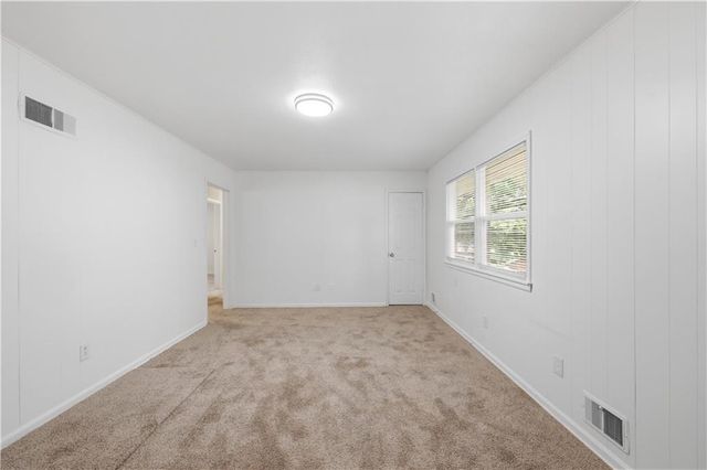 13121 E 45th Street S, Independence, MO 64055