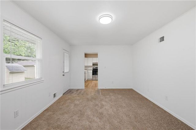 13121 E 45th Street S, Independence, MO 64055