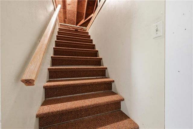 13121 E 45th Street S, Independence, MO 64055
