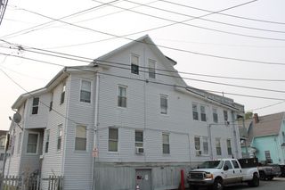 13 1/2 Cleveland St, Gloucester, MA 01930