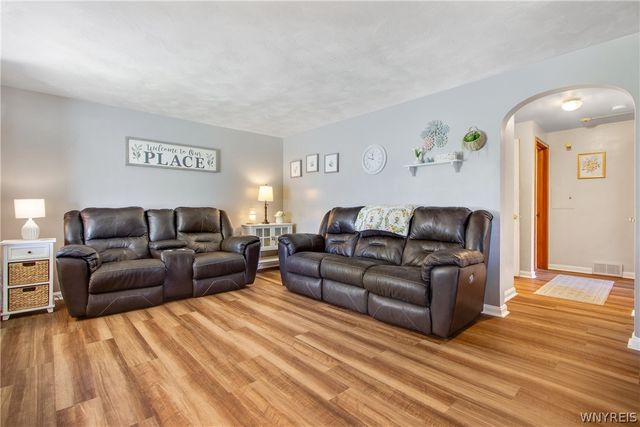 4 Amurra Court, Cheektowaga, NY 14225