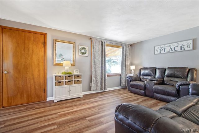 4 Amurra Court, Cheektowaga, NY 14225