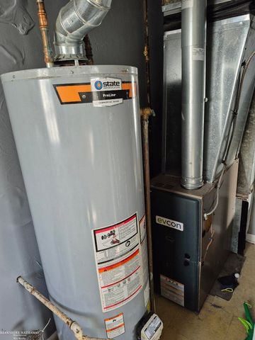 21893 Ehlert Avenue, Warren, MI 48089