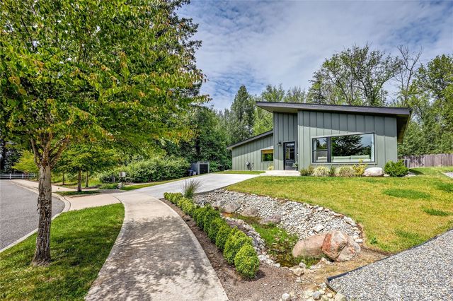 384 Ruth Lane, Bremerton, WA 98310