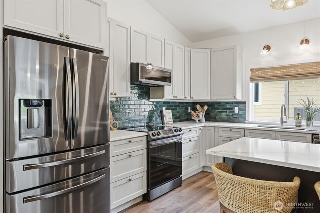 384 Ruth Lane, Bremerton, WA 98310