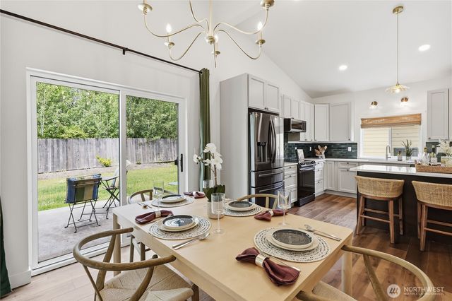 384 Ruth Lane, Bremerton, WA 98310