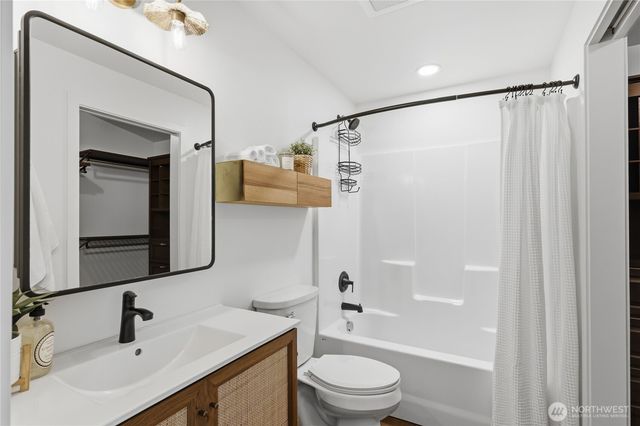 384 Ruth Lane, Bremerton, WA 98310