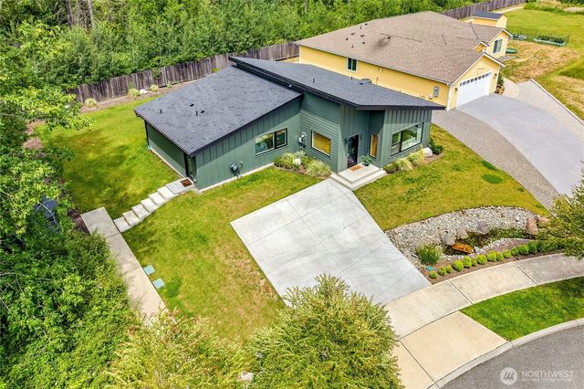384 Ruth Lane, Bremerton, WA 98310