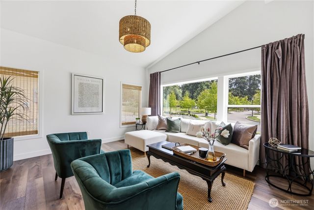 384 Ruth Lane, Bremerton, WA 98310