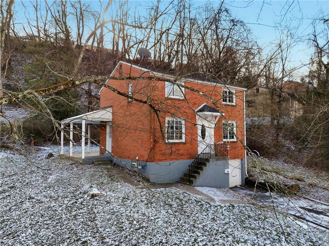 101 Elias Dr, Penn Hills, PA 15235