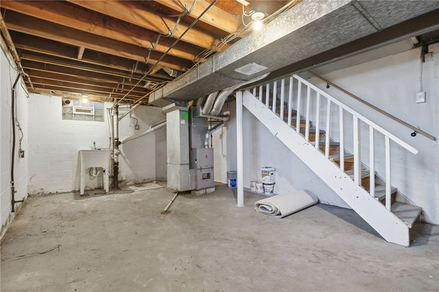 101 Elias Dr, Penn Hills, PA 15235