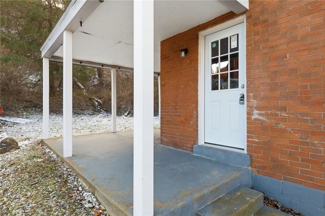 101 Elias Dr, Penn Hills, PA 15235